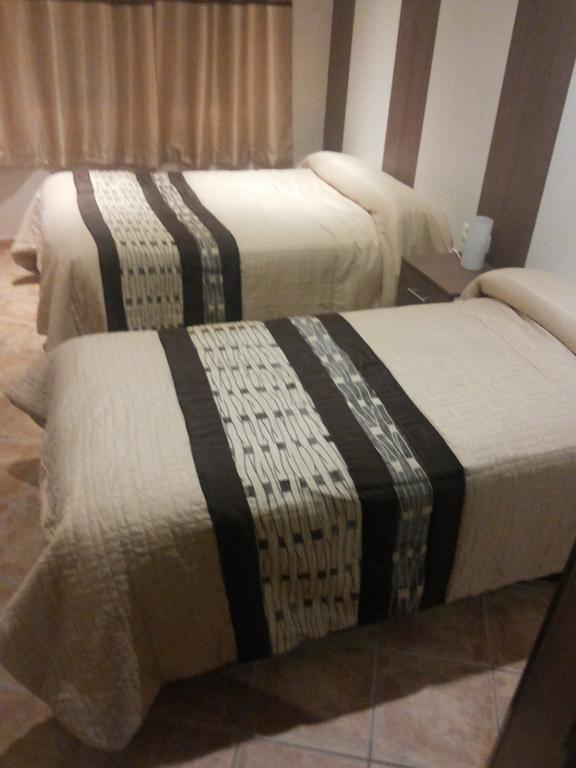 Hostal El Duende Blanco Сьерра-Невада Номер фото