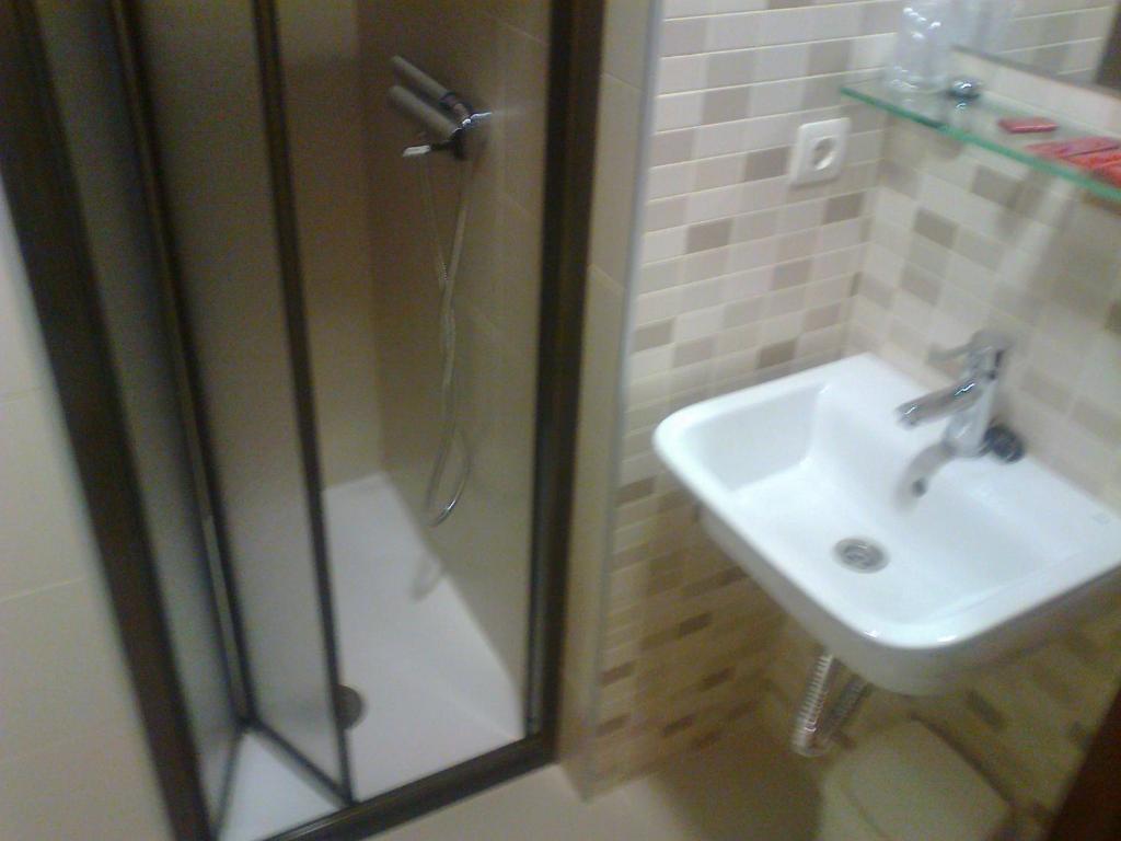 Hostal El Duende Blanco Сьерра-Невада Номер фото